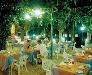 Allwin Roussos Beach Limassol Exteriör bild